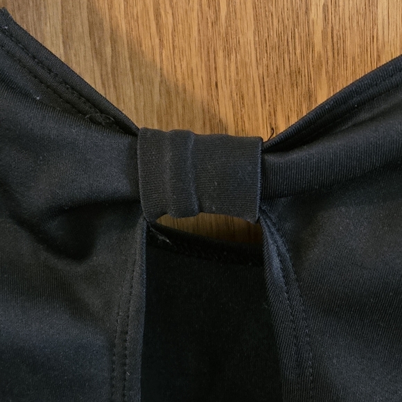 Vintage Flair Women's L Black Peplum Top V Neckline Peekaboo Back Sleeveless USA - Picture 7 of 11